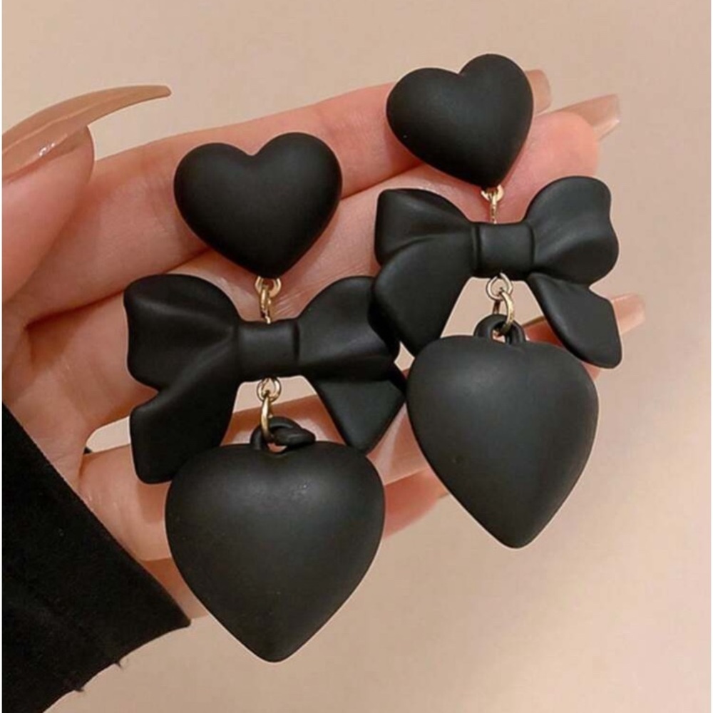 Bow Avrylic Beautiful Heart Earrings